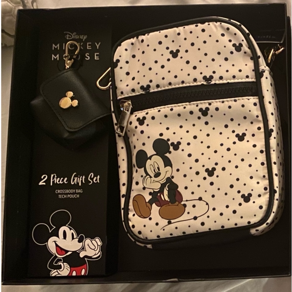 NIB 2 piece gift set